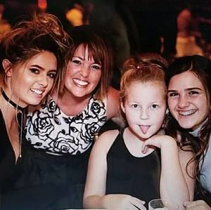 Meet your Posher, Wendy